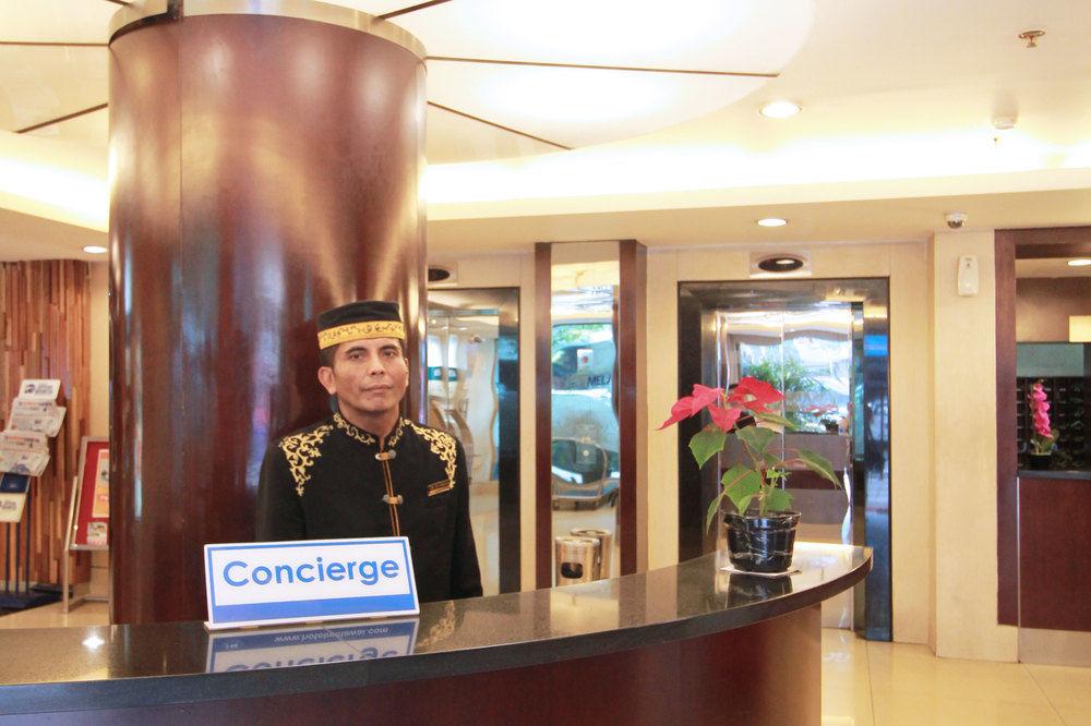 Collection O 7 Hotel Melawai Giacarta Esterno foto